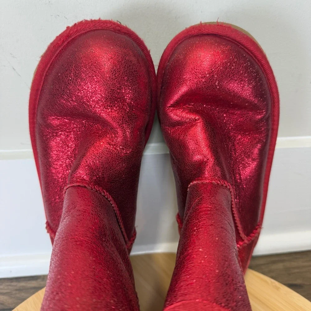 UGG sparkling vibrant
